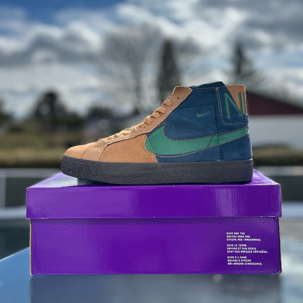 Men’s Nike SB US10 Zoom Blazer Mid
Premium 'Legend Dark Brown
Obsidian'.